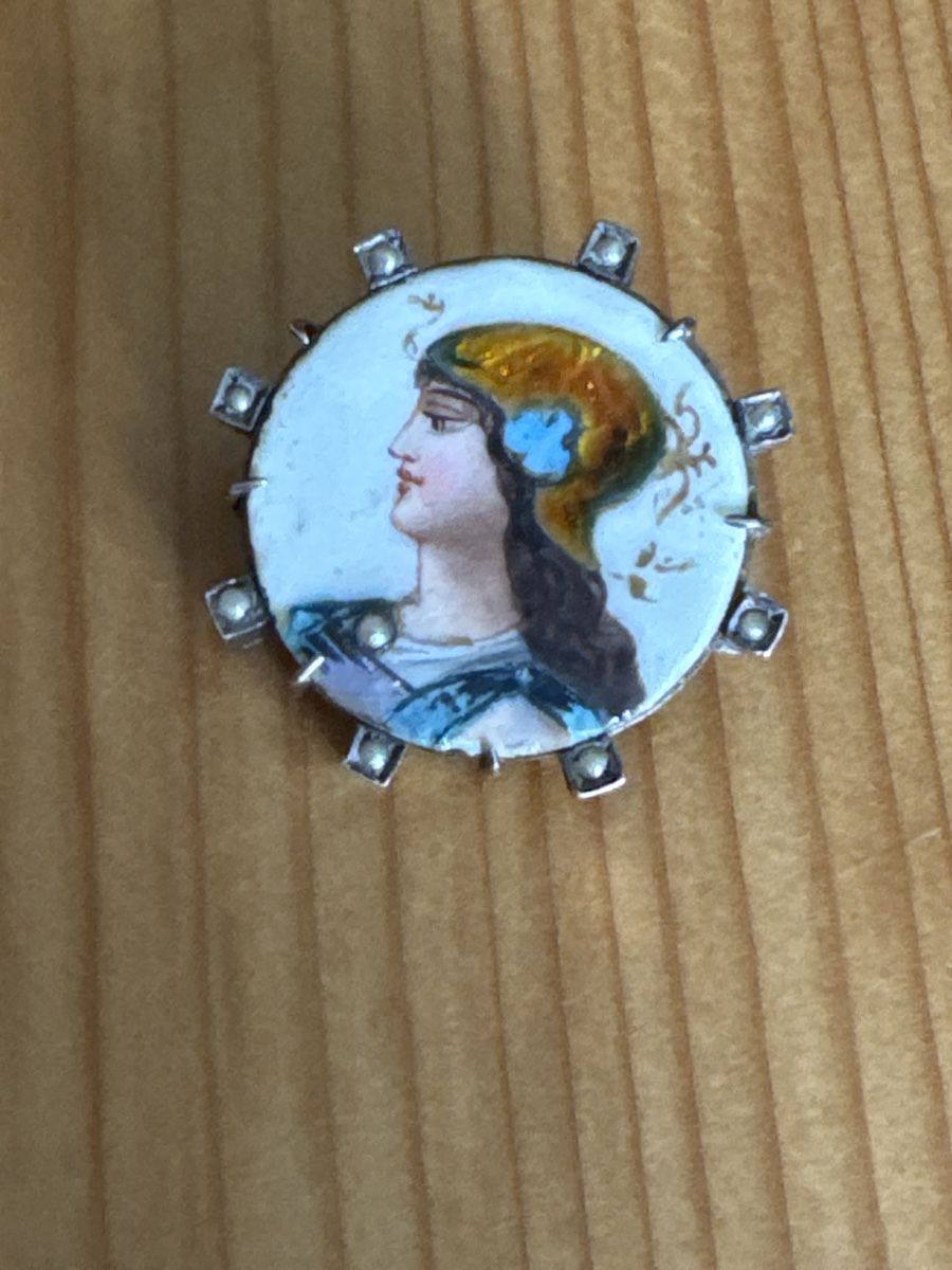 Spille & Fermagli: Broche ancienne émaillé 19ème siècle – Usato da Binningen venduto da Sophiescloset
