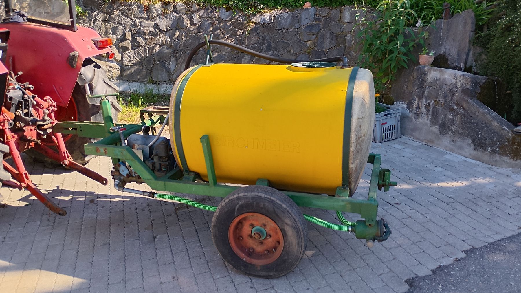 Birchmeier Tutte le macchine: Birchmeier pulvérisateur 1000l – Usato da Fey (Nendaz) venduto da tim_5q6t 1