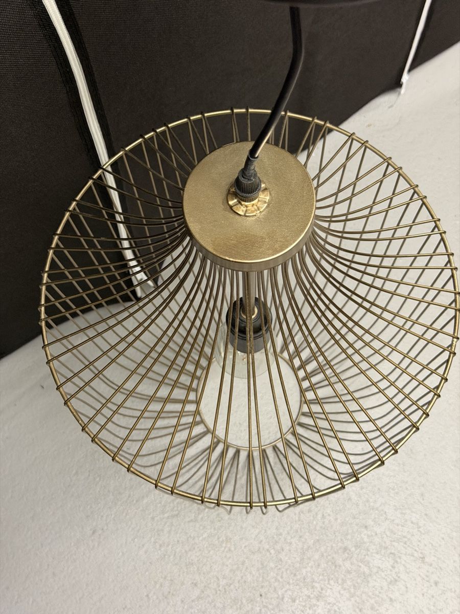 Maisons du monde Lampadari & plafoniere: Hängeleuchte Metall goldfarben moderner Stil – Usato da Wil SG venduto da petraba 1