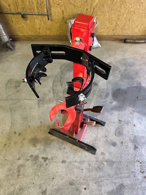 Tutte le macchine: Federnpresse Hydraulisch neu – Usato da Bern venduto da bieter-1 2