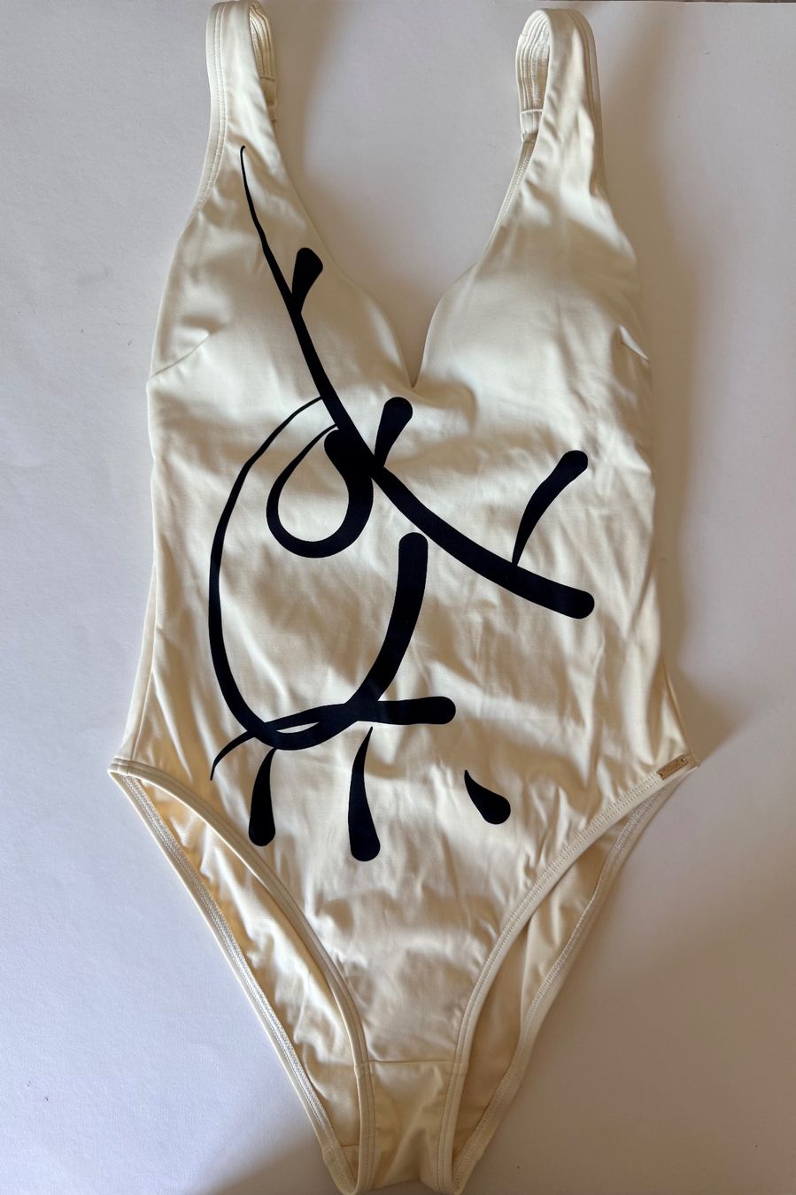 Triumph Maillots de bain & Bikinis: TRIUMPH, Badekleid FLEX SMART SUMMER , Gr. 1, Farbe Offwhite – Neuf avec emballage d'origine à Rudolfstetten par gst_g7xl 7