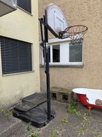 Basketballkorb mit Ständer