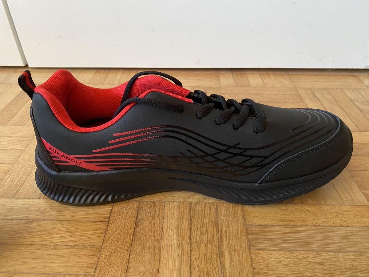 Scarpe da uomo: Turnschuhe - Neu - Grösse 44 – Nuovo (secondo la descrizione) da Tecknau venduto da Otacon0 4