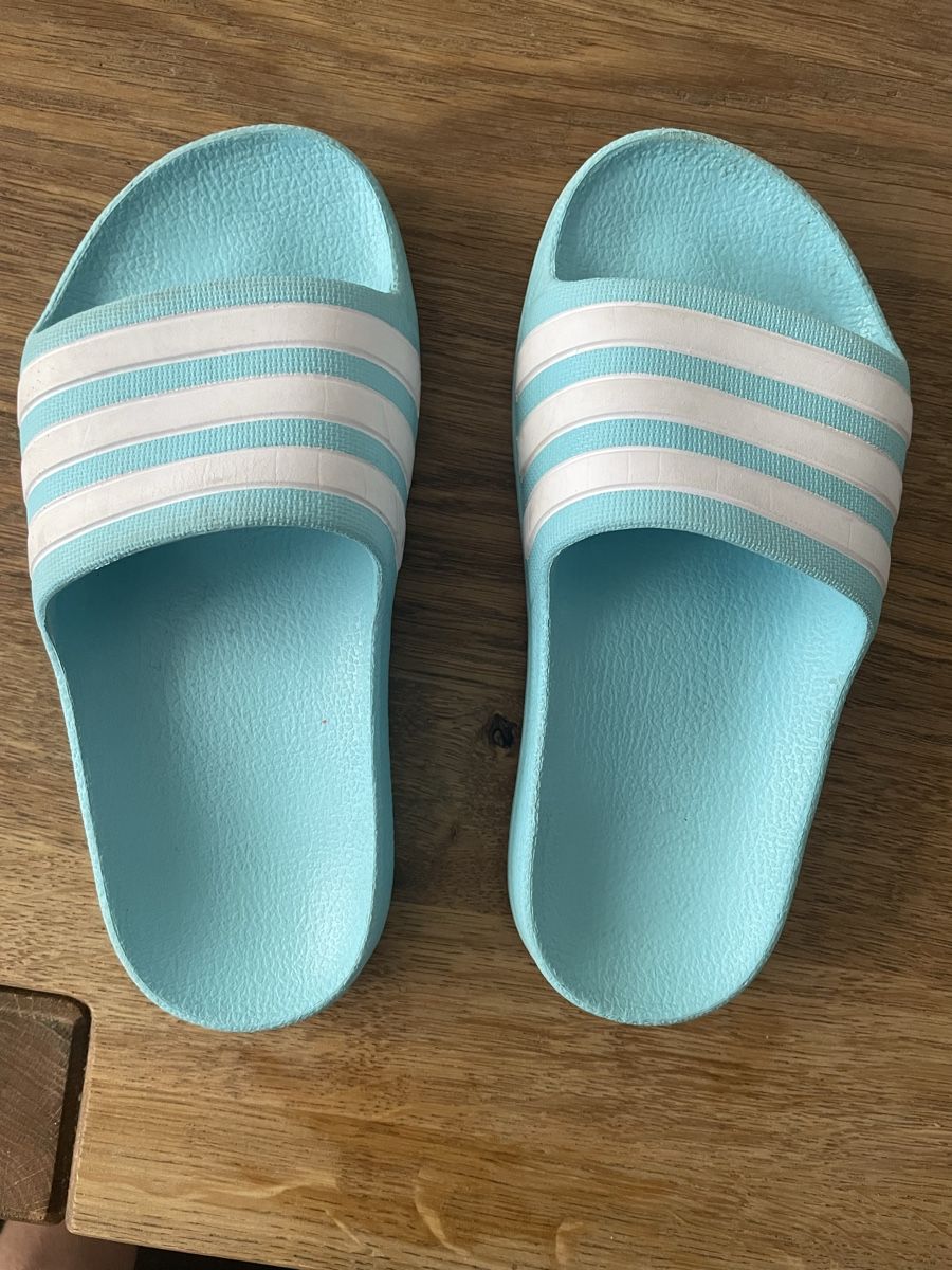 Adidas Scarpe per ragazzi: Kinder Adiletten – Nuovo (secondo la descrizione) da Oberembrach venduto da Marietta53