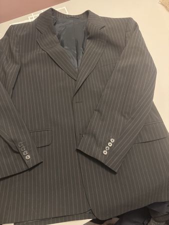 Elegantes Herren-Kostüm, Grösse 54 Dunkelgrau Gestreift