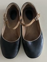 Clarks Ballerinas schwarz mit Riemchen Grösse 40 gebraucht