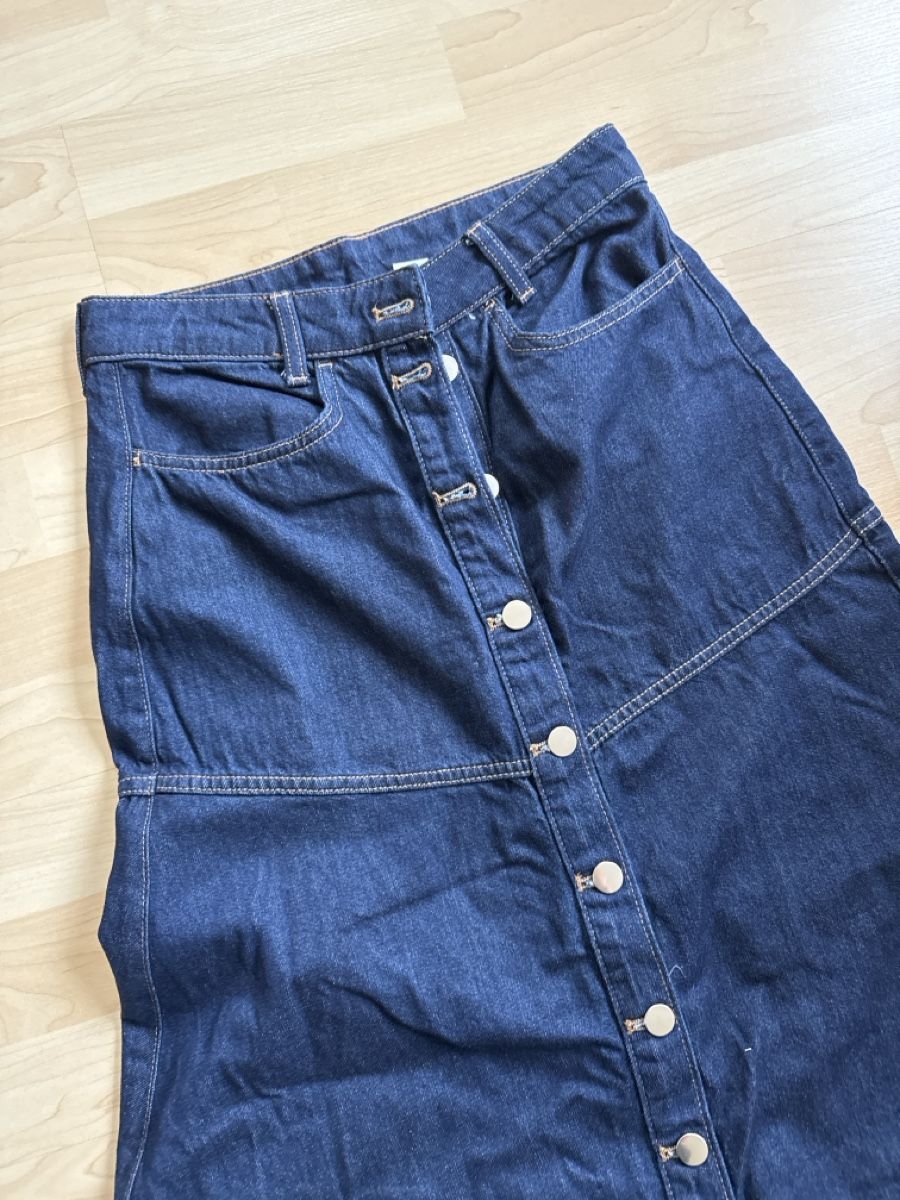 Gonne: Jeansrock Gr 36 – Usato da Zell ZH venduto da Guffos 1