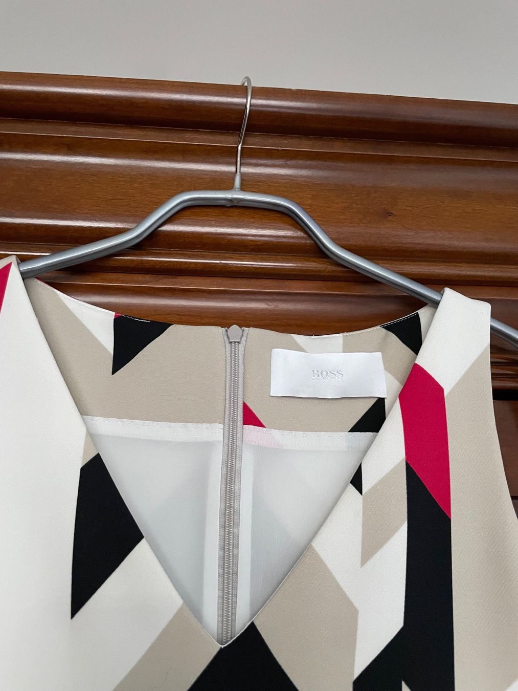 Hugo Boss Kleider: Robe d’été – Gebraucht aus Sion von bru_xj6r 1