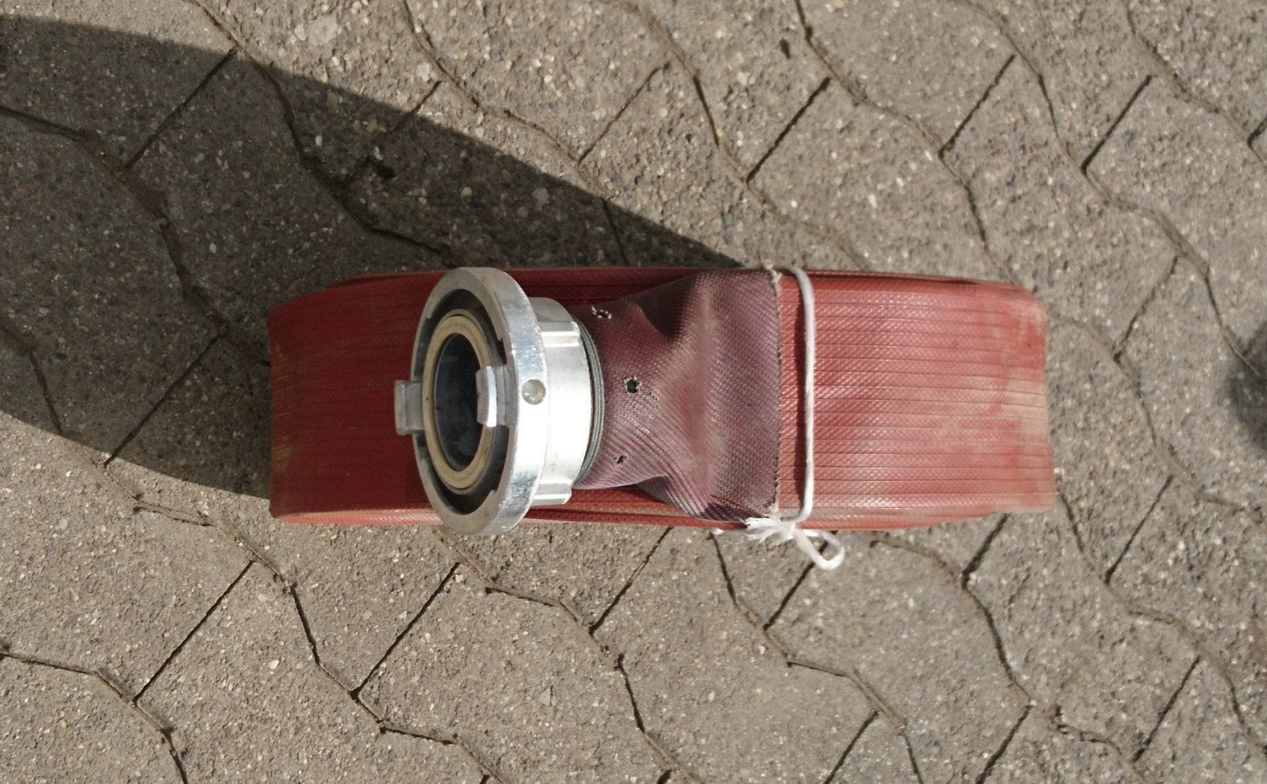 Tubi & Tubi flessibili: Feuerwehr Schlauch 75mm 3" 20meter – Usato da Gampelen venduto da Schmidi887 1