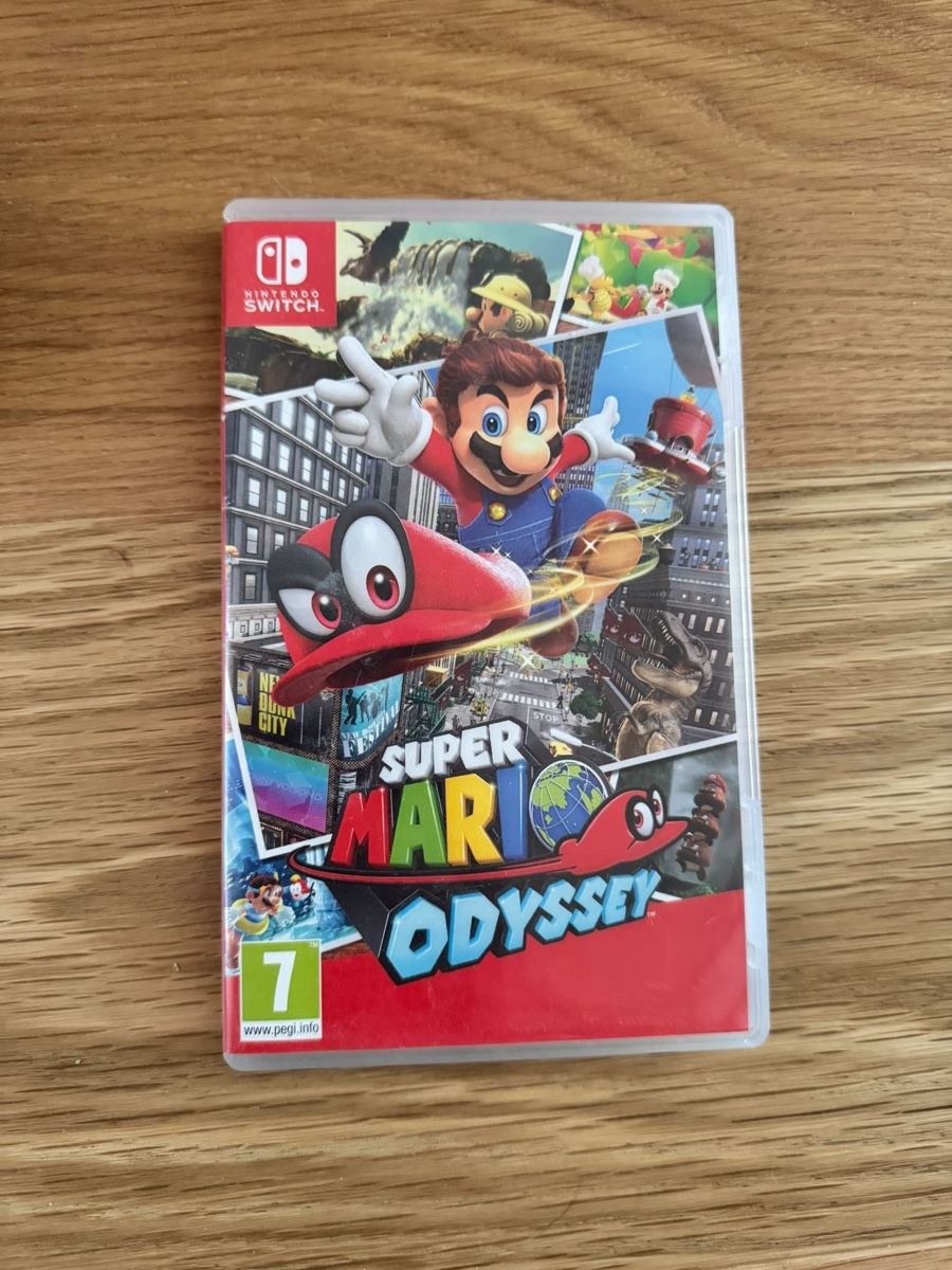 Nintendo Consoles: Nintendo Switch Bundle inkl. Pro Controller & Super Mario Od – D'occasion à Billens par oli_w6w2 9