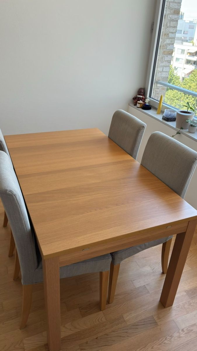 Set di tavolo e panche: Tisch 180-220x100 mit 4 Stühlen – Usato da Zürich venduto da namrod 1