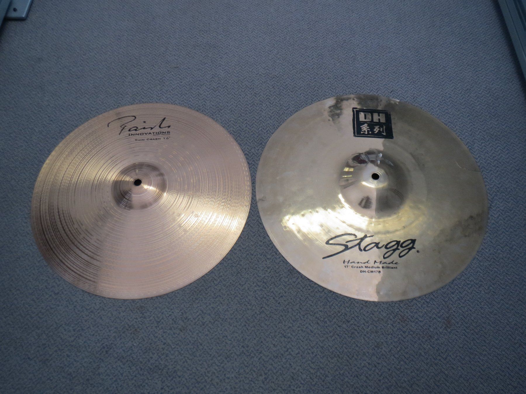 Paiste Strumenti musicali: Paiste Innovations 16" Stagg DH 17" mit Riss – Difettoso da Hüttwilen venduto da Andmithand