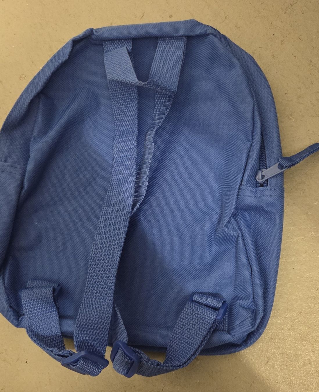 Sacs & sacs à dos: Minion Kinderrucksack  – D'occasion à Kloten par bur_6gp9 1