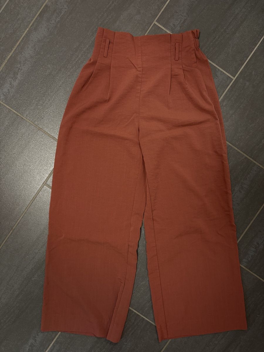 Only Hosen: ONLY Stoffhose S – Gebraucht aus Rümlang von svent 1