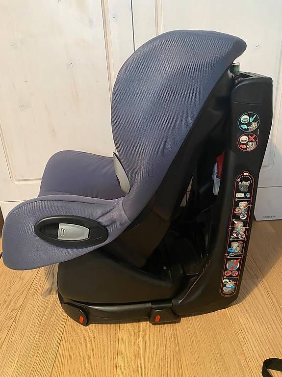 Auto-Kindersitze: Siège auto Maxi-cosi Axiss – Gebraucht aus Lausanne von ali_vmb9 1
