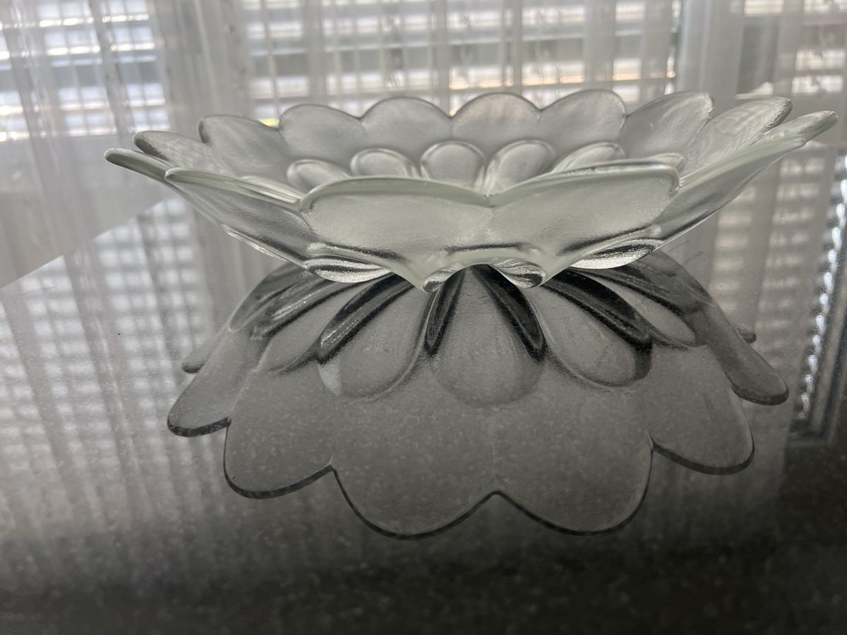 Ciotole: Dekorative Glasschale in Blütenform – Usato da Zug venduto da Hehe 1
