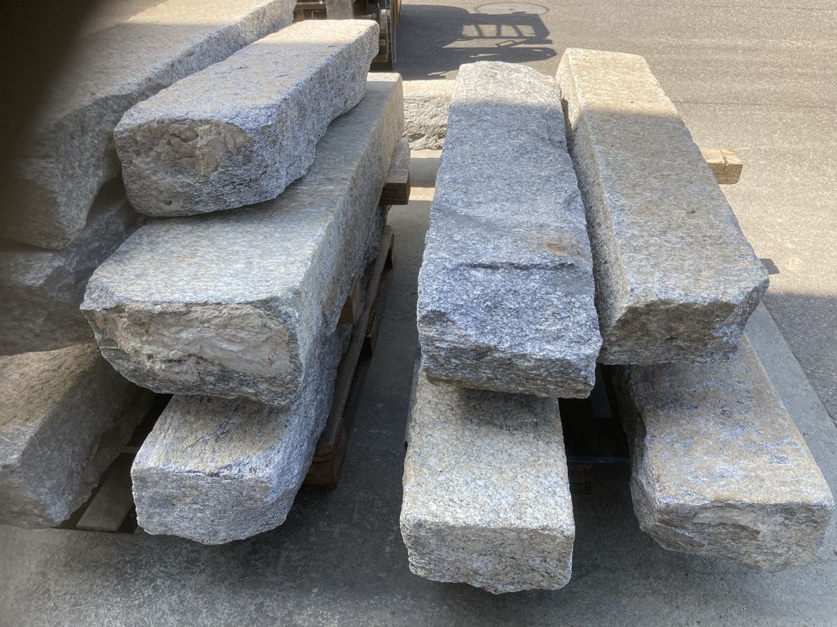 Steine & Dachziegeln: Granit Randsteine Einfassung etz  – Gebraucht aus Uerkheim von Dealer-4813 2