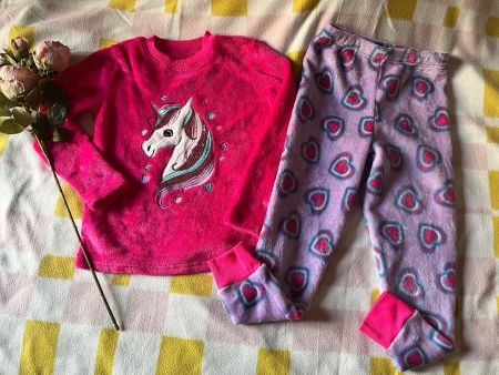 Supersoft unicorn/star pjs/loungewear 7-8 years