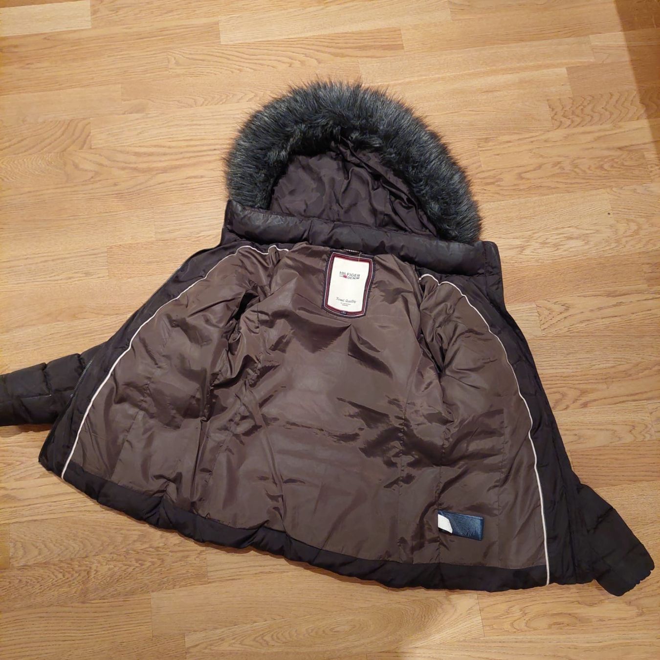 Tommy Hilfiger Giacche: Winterjacke Tommy Hilfiger S – Usato da Nendeln venduto da Zopfie_ 4
