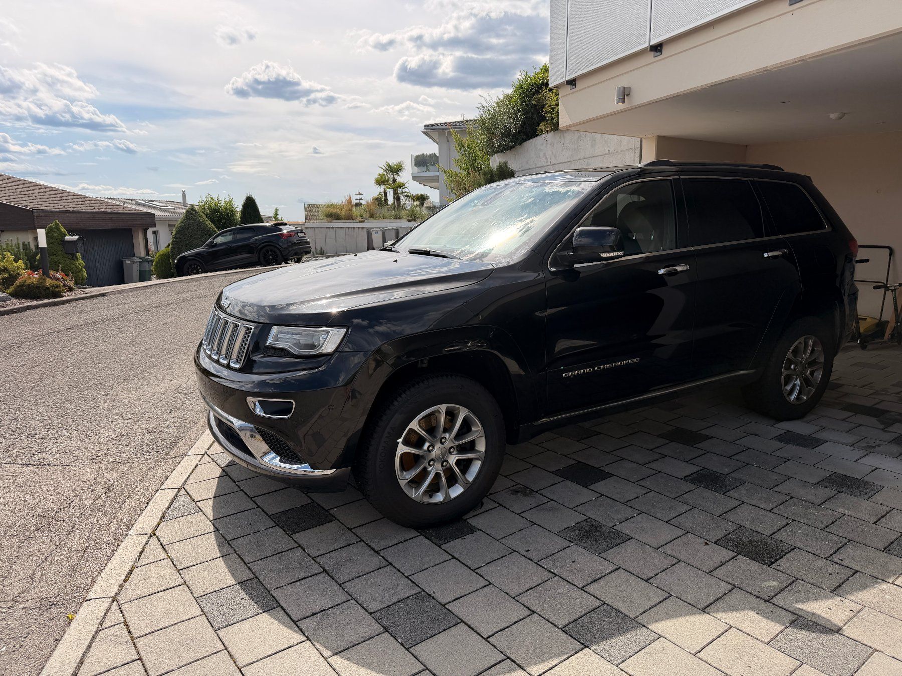 Jeep Automobili: Jeep Grand Cherokee Summit mit 3.5to Anhängelast – Usato da Hildisrieden venduto da Aareplast 1