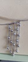 Collier et boucles d'oreilles argentés élégants avec boît...