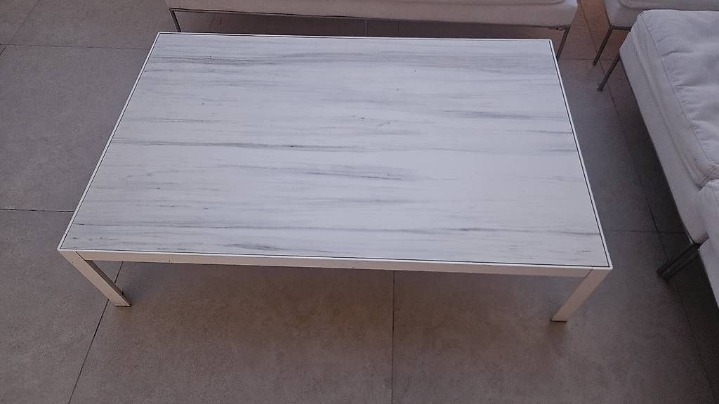 Tables: Keramik Tisch mit Metalgestell – D'occasion à Itingen par fab_2pd7