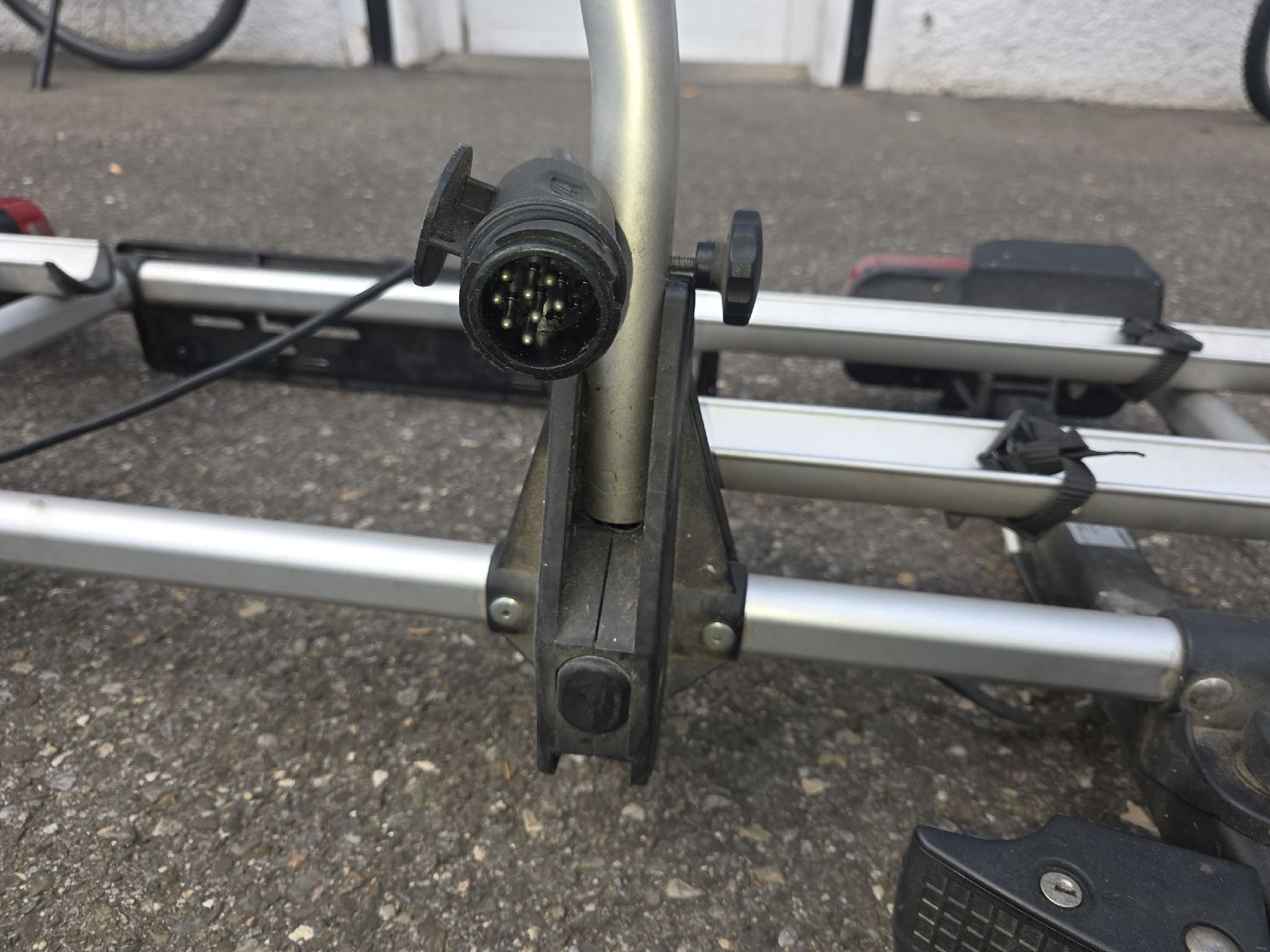 VW Ganci per rimorchio: fahrad träger  – Usato da Emmenbrücke venduto da avala01 2