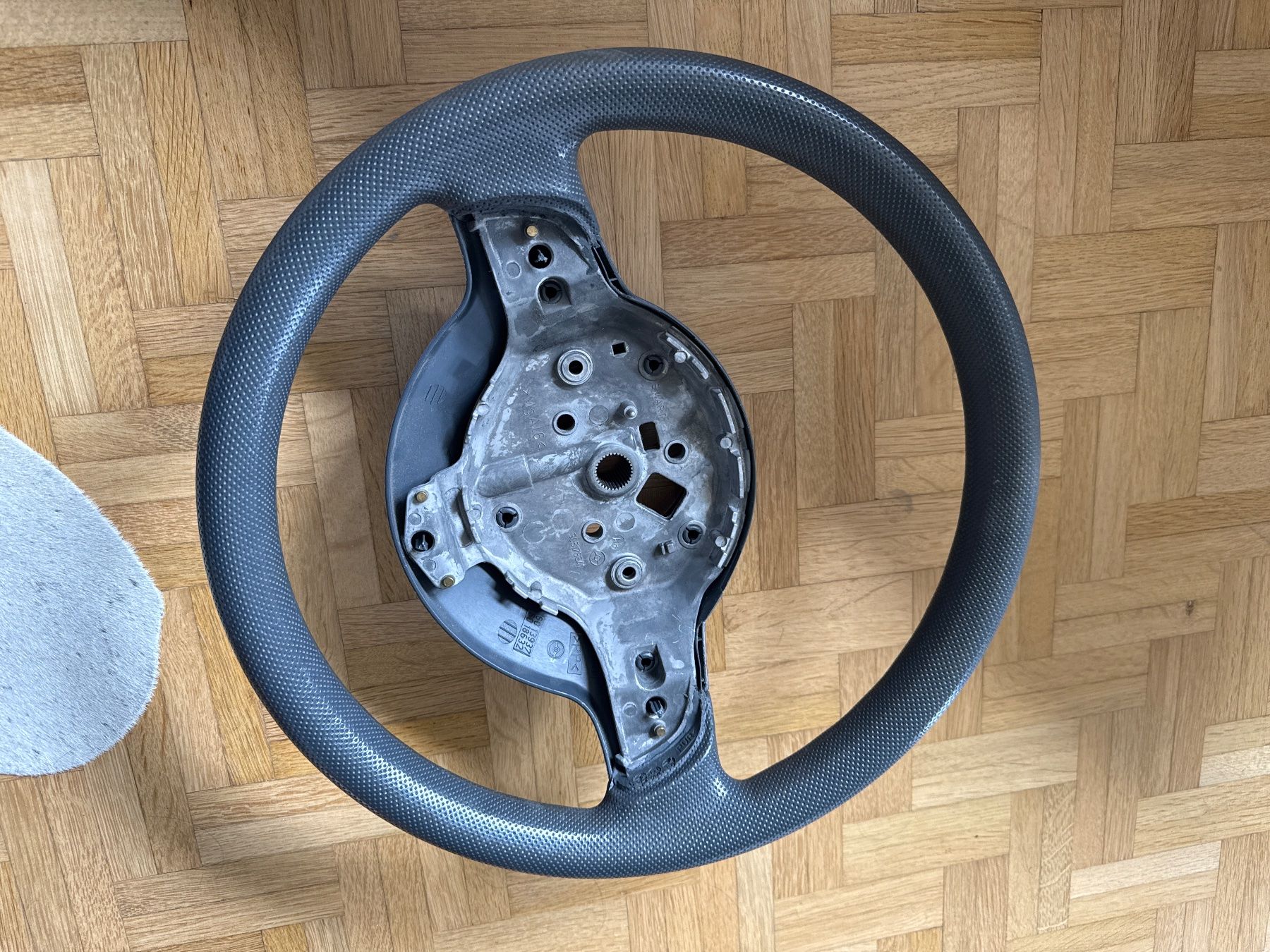 Smart Tutti pezzi di ricambio auto: Smart 452 und 450 Lenkrad mit Airbag – Usato da Jona venduto da rob_kpp9 5