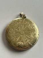 Medaillon Anhänger goldfarben oval graviert (S41)