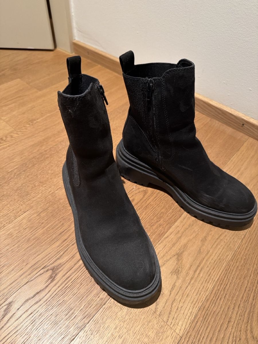 Damenschuhe: Suede boots flat – Gebraucht aus Hausen AG von nik_9sg2 1