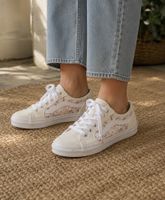 Vans taille EUR 40 mais plutôt pour un 39