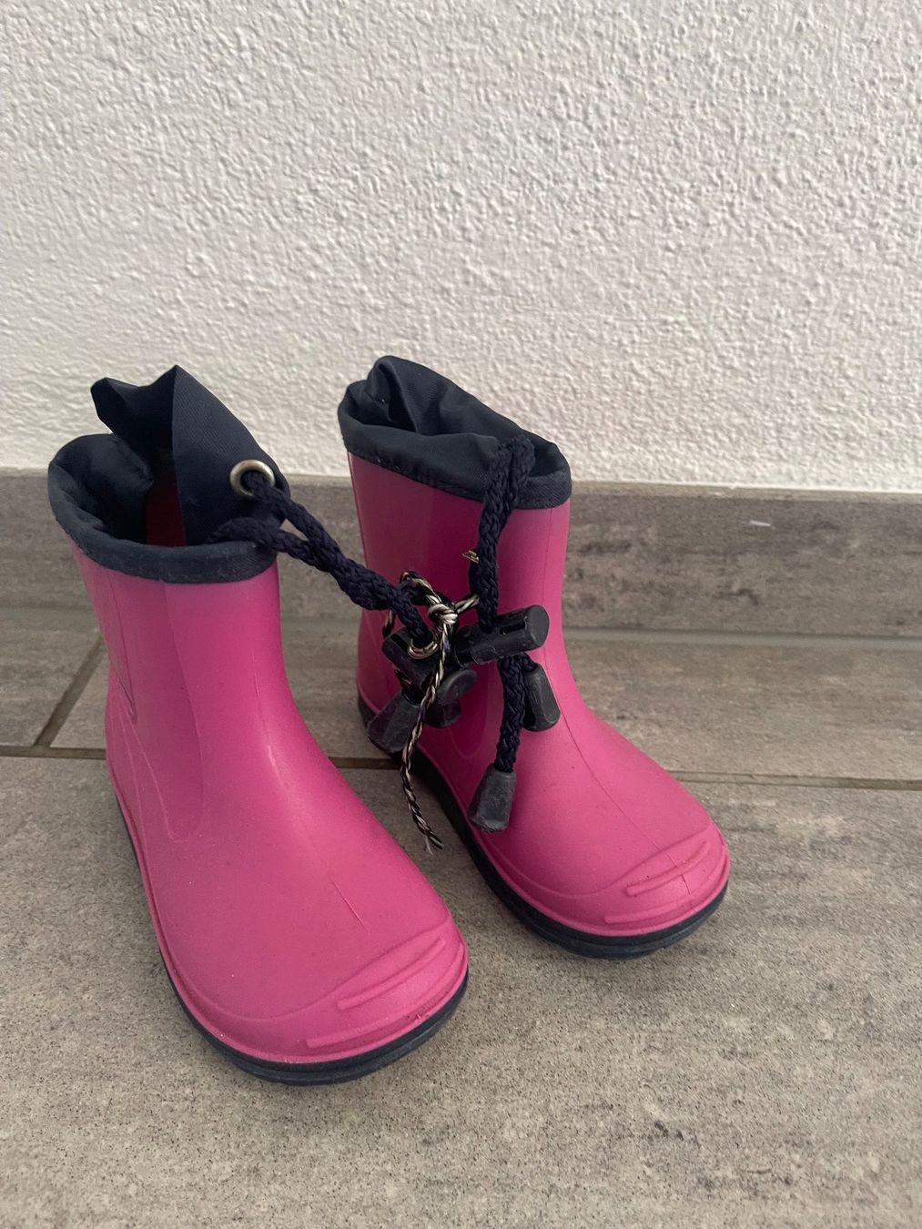 Scarpe per ragazzi: Gummistiefel, Gr. 21, Pink, – Usato da Niederurnen venduto da Carbon21