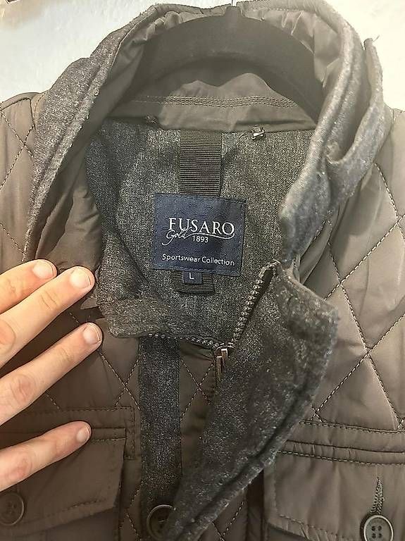 Jacken: Veste Fusaro marque Italienne – Gebraucht aus Neuchâtel von Stwatch 1
