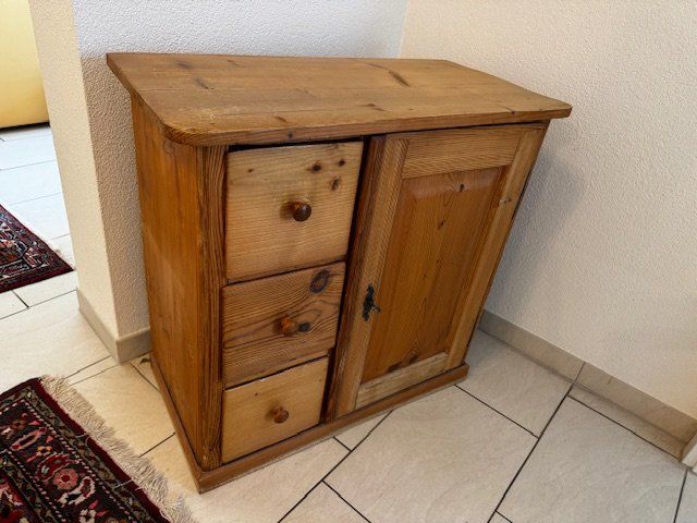 Commodes: Antike Kommode – D'occasion à Oetwil a.d. Limmat par AGraf71