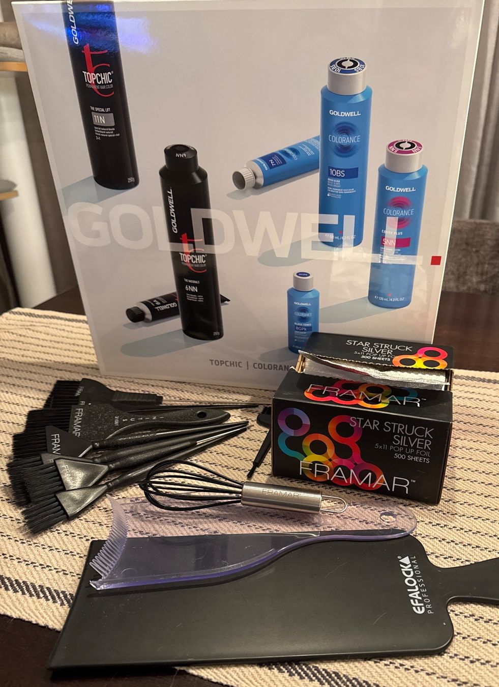 Tinte: Coiffeur Blondier Set  Goldwell / BlondMe / Framar – Usato da Baar venduto da Jjanet 5