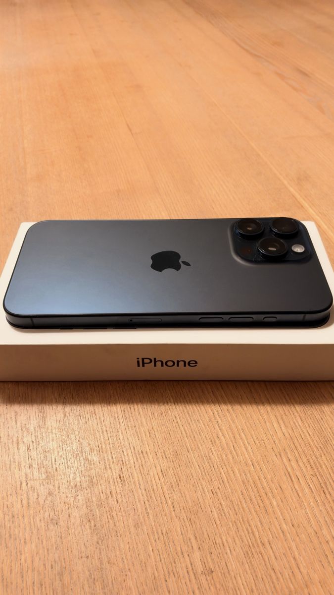 Apple Handys / Smartphones: iPhone 15 Pro Max  – Neu (gemäss Beschreibung) aus Solduno von jun_bhp5 3