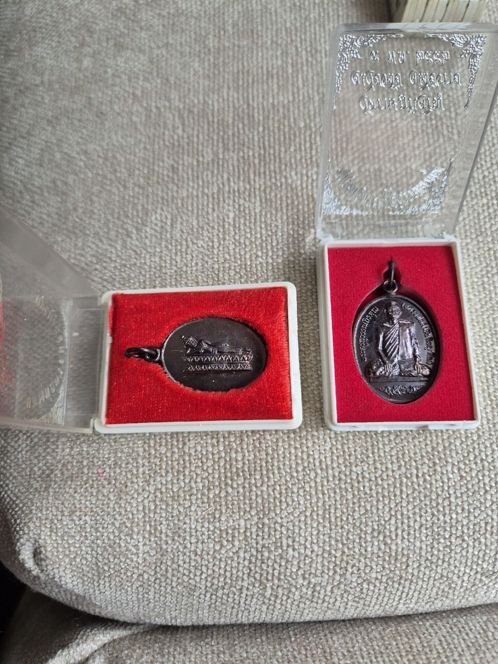 Ciondoli: Antike Thai Amulette Set, Glücksbringer – Usato da Binningen venduto da rom_9ls7