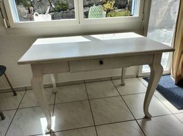 Weisser Chaby-chic Tisch aus Holz