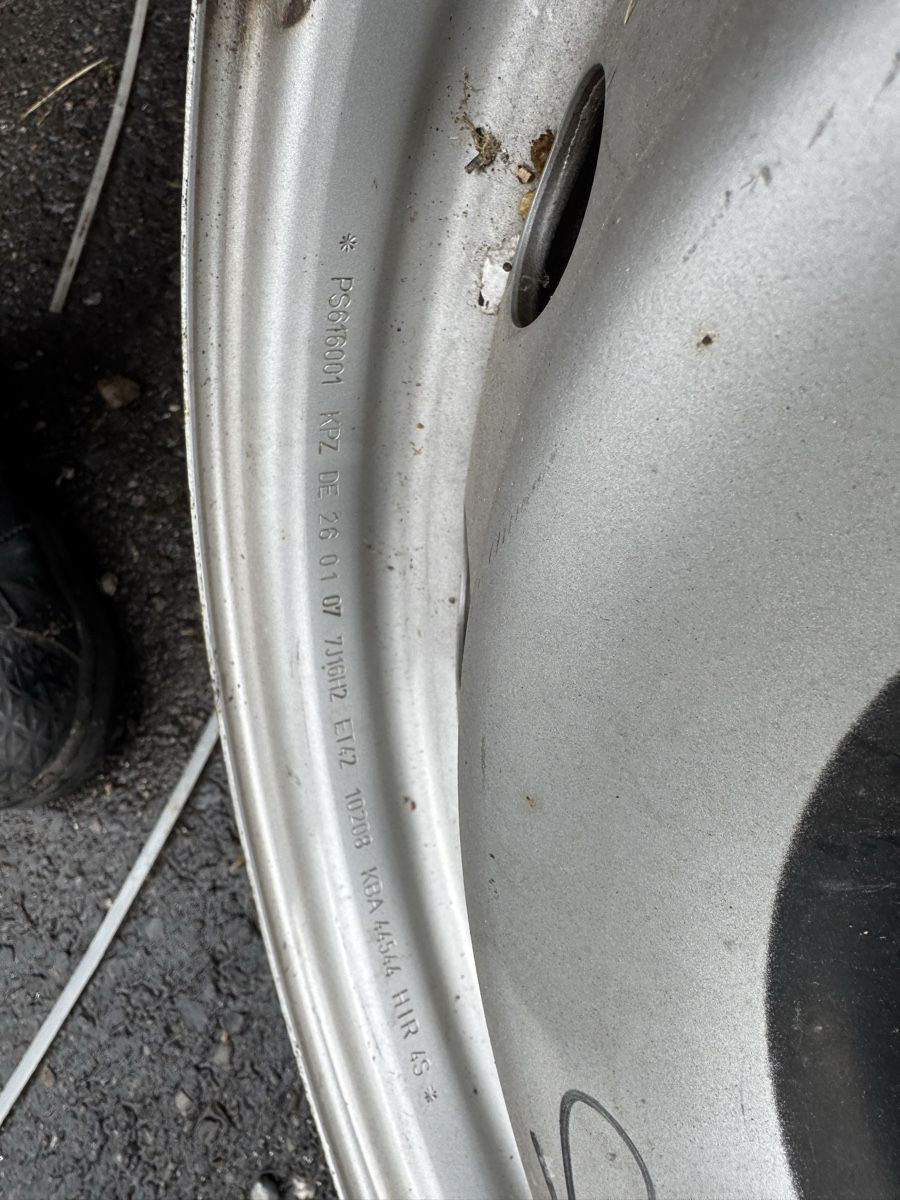 Felgen: Stahlfelgen – Gebraucht aus Näfels von ble_sk8d