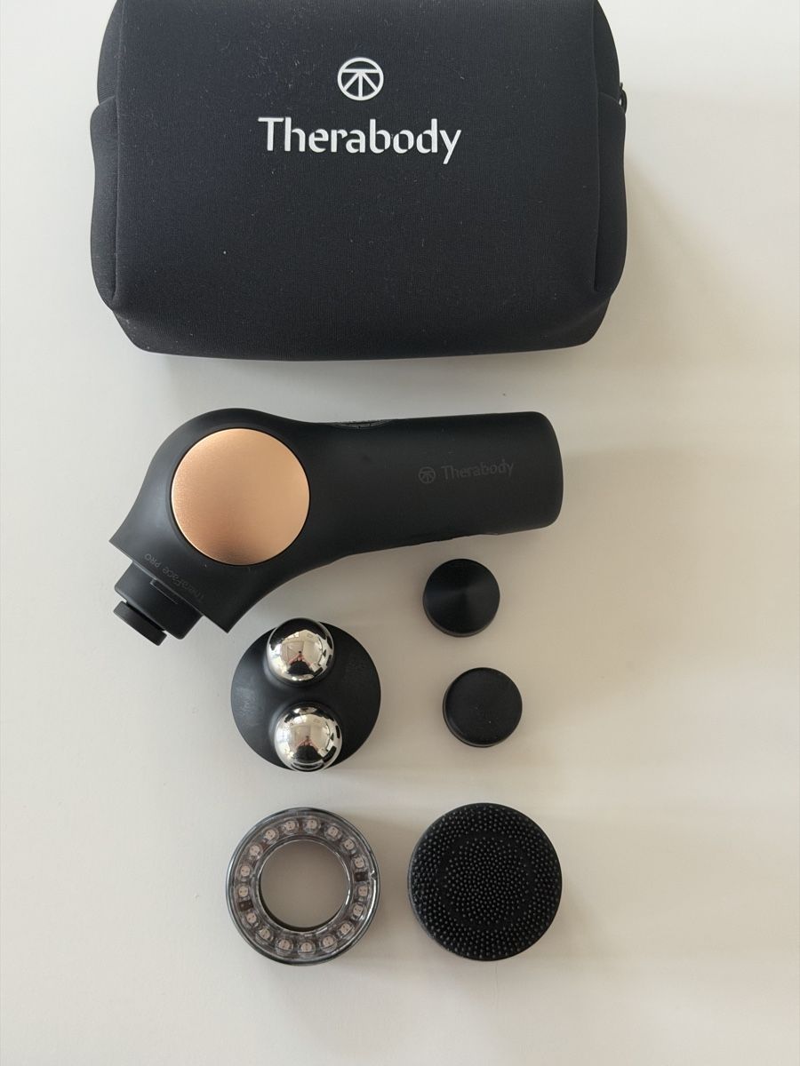Therabody Dispositivi per massaggi: Therabody TheraFace PRO Set  komplett mit Hot/Cold Ringen  – Nuovo e nell'imballaggio originale da Bad Ragaz venduto da ako_8l5y
