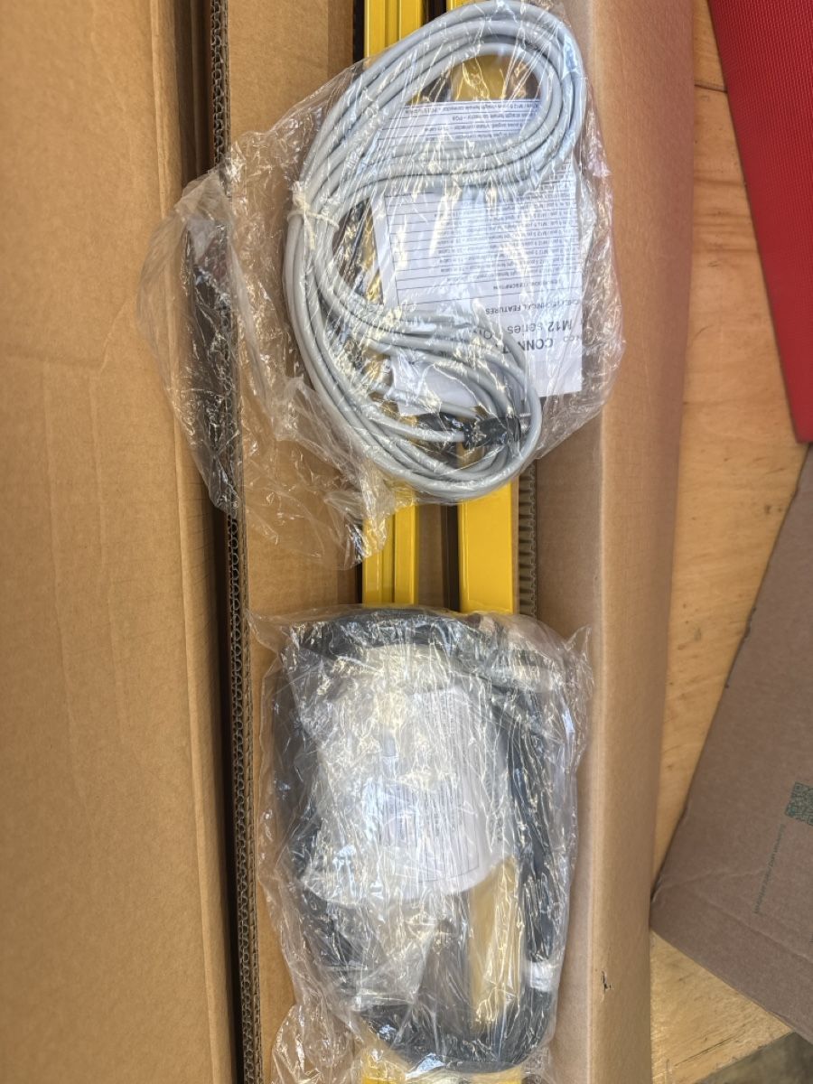 Elektronikbauteile: Sicherheits- lichtschranken EOS4 REER – Neu und originalverpackt aus Kirchdorf AG von Domigall.Daniel 3