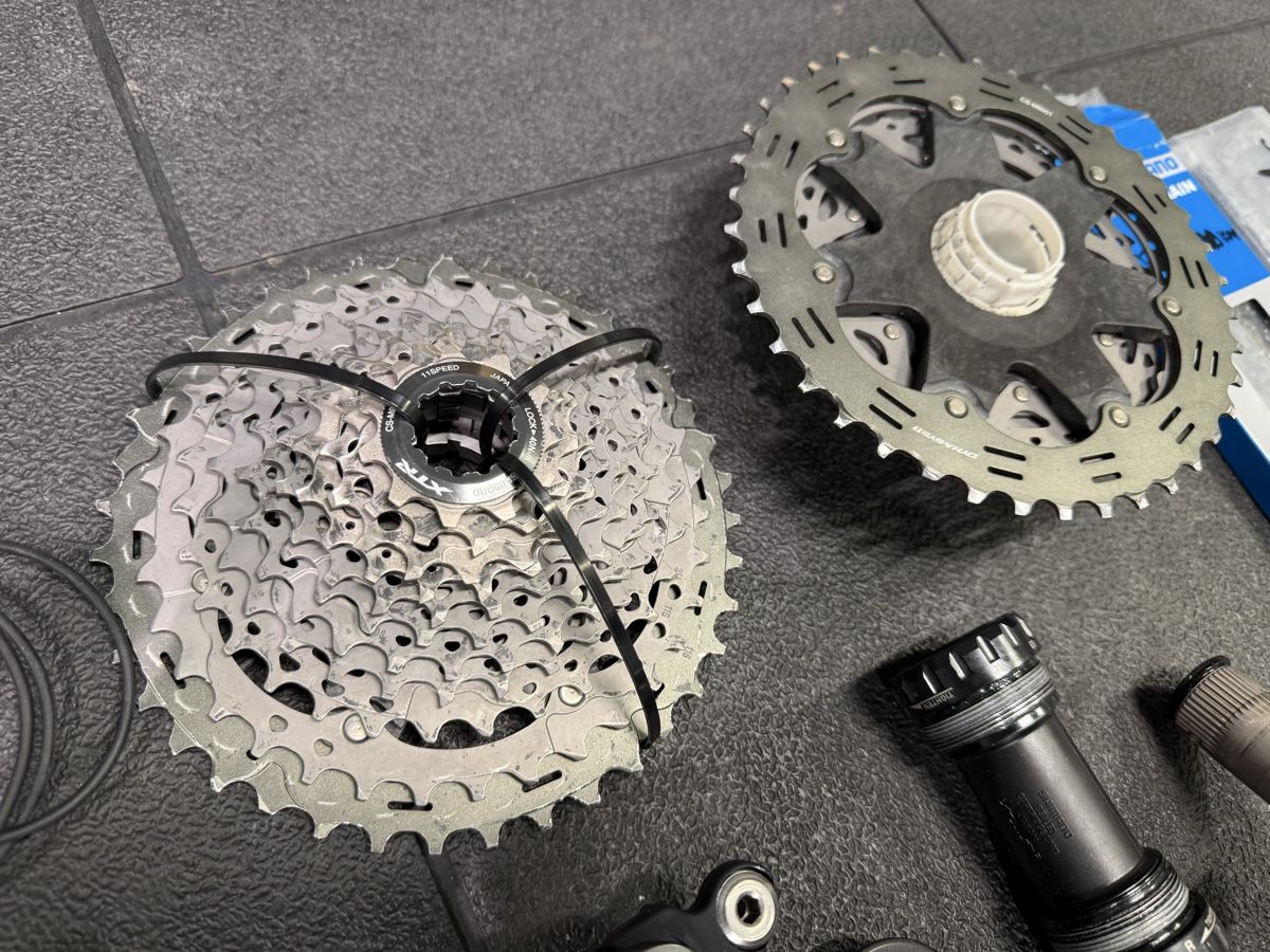 Shimano Pezzi di ricambio: Shimano GRX Di2 11 speed Komponenten - Top Zustand – Usato da Ostermundigen venduto da Sami_T 3