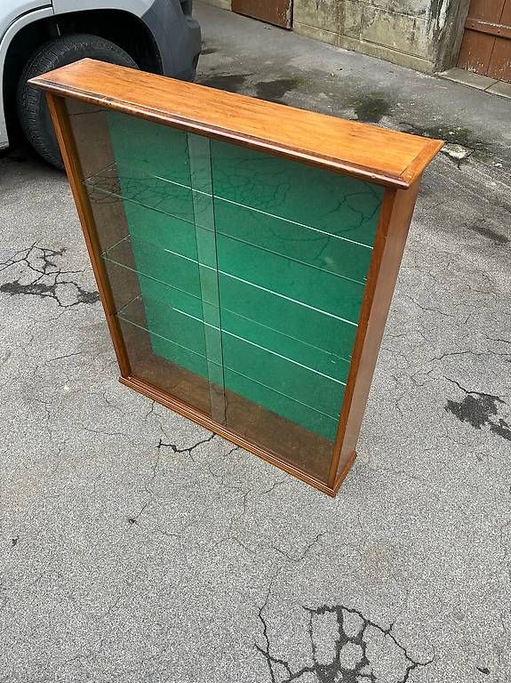 Vetrine: Petite vitrine en noyer – Usato da Arnex-sur-Orbe venduto da Tutu1037 1