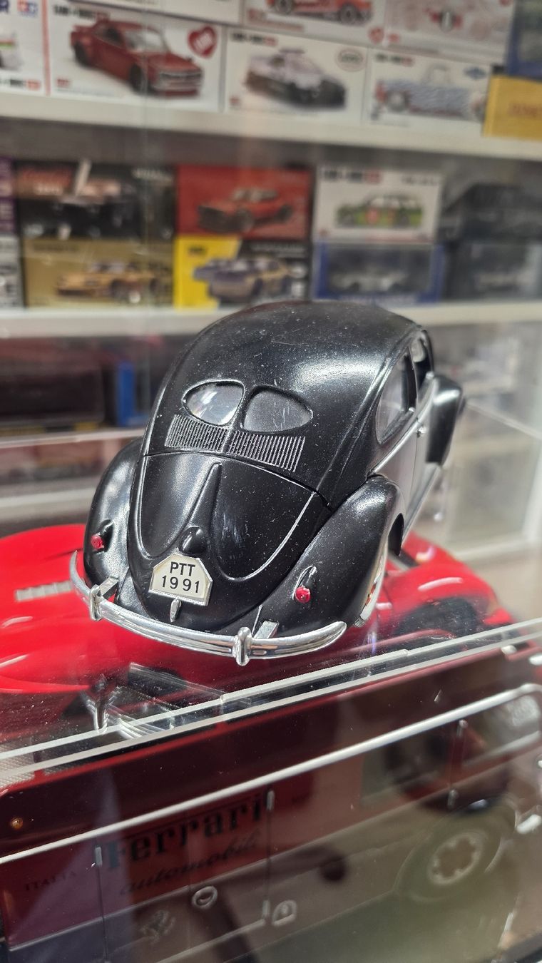 Solido Modellini d'auto: Schwarzer VW Käfer, Modellauto 1:18 Solido – Usato da Obergerlafingen venduto da Deluxepoint 2