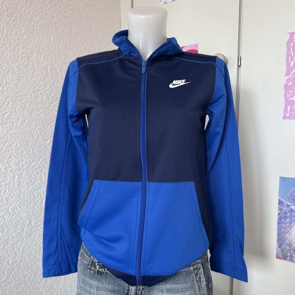 Nike Jacken: Blaue Nike Sportjacke Gr.S – Gebraucht aus Oberwil BL von olibbg 2