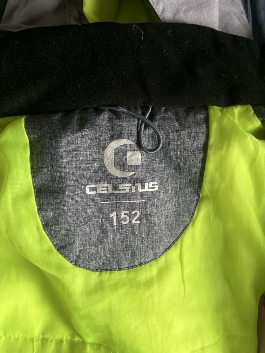 Vestes & Manteaux: Skijacke 152 – D'occasion à Ins par rere23 3