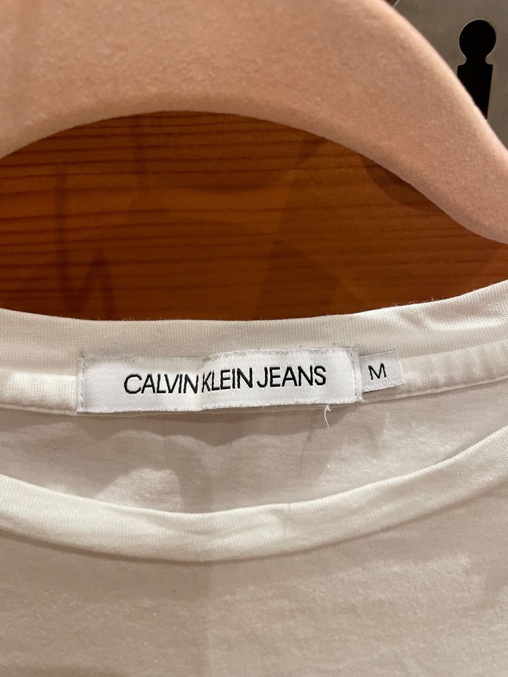 Calvin Klein T-shirt: Calvin Klein Tshirt – Usato da Rorschach venduto da elvi20 1