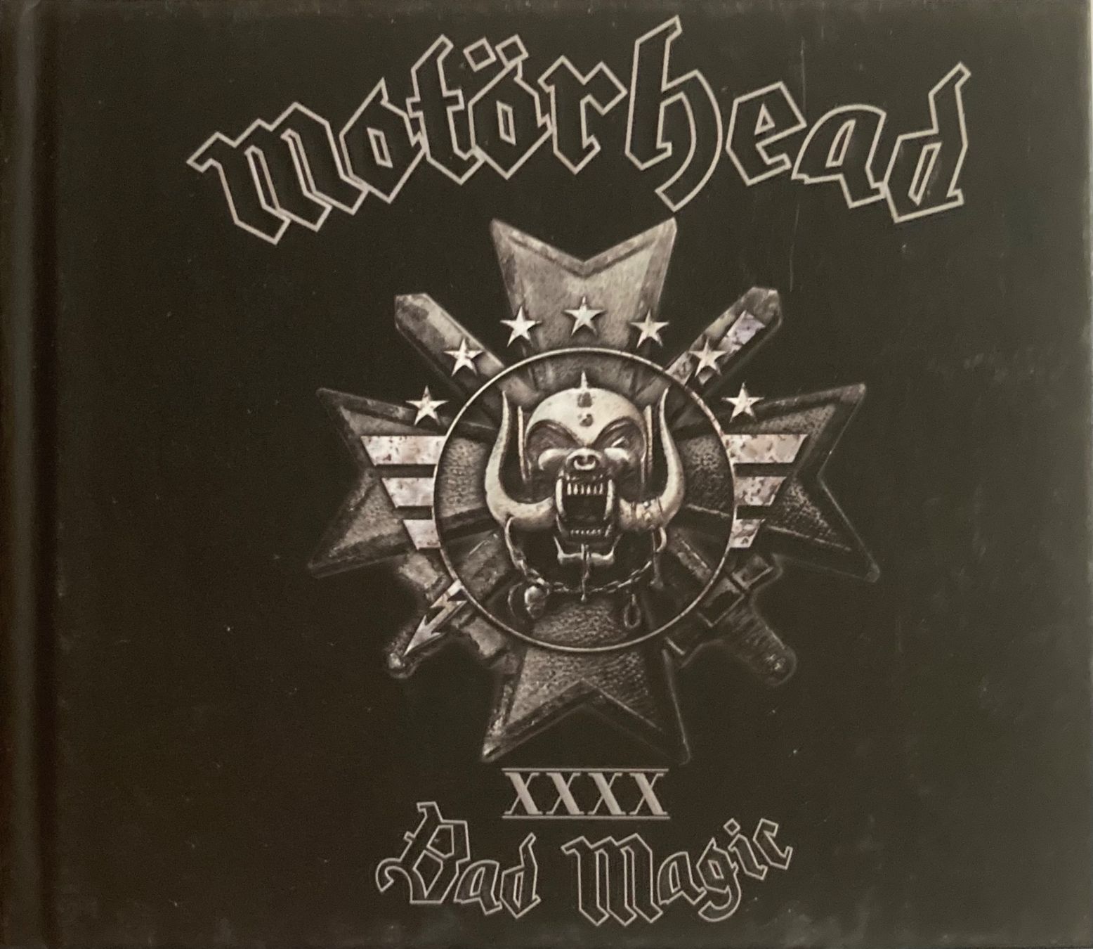 CD: MOTÖRHEAD - BAD MAGIC – Usato da Poliez-Pittet venduto da Newtown-Records