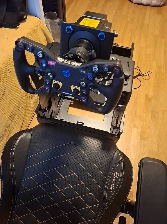 PC: Simucube 2 Sport | VRS Pedale | Cube Controls | CoffeeRacer – Usato da Dübendorf venduto da Kozmo822 7