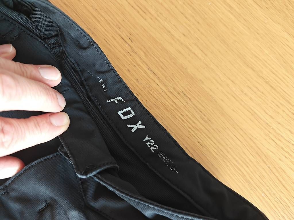 Hosen: Fox Defend Kinder Bike Hose – Gebraucht aus Thun von Amarok81 1